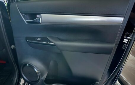 Toyota Hilux VIII, 2025 год, 6 300 000 рублей, 10 фотография