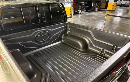 Toyota Hilux VIII, 2025 год, 6 300 000 рублей, 17 фотография