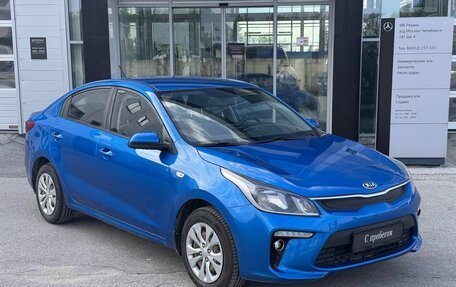 KIA Rio IV, 2017 год, 1 400 000 рублей, 2 фотография