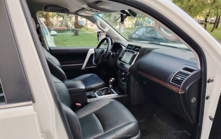 Toyota Land Cruiser Prado 150 рестайлинг 2, 2018 год, 4 285 000 рублей, 11 фотография