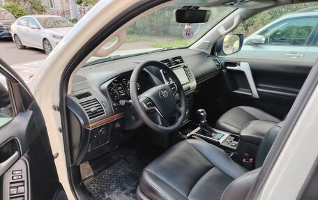Toyota Land Cruiser Prado 150 рестайлинг 2, 2018 год, 4 285 000 рублей, 9 фотография