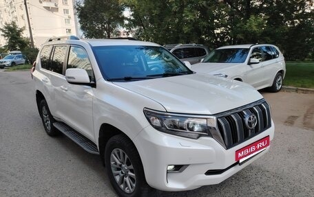 Toyota Land Cruiser Prado 150 рестайлинг 2, 2018 год, 4 285 000 рублей, 5 фотография