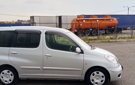 Toyota FunCargo, 2002 год, 537 000 рублей, 8 фотография