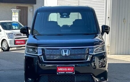 Honda Stepwgn, 2023 год, 2 400 000 рублей, 2 фотография