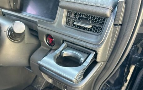 Honda Stepwgn, 2023 год, 2 400 000 рублей, 22 фотография
