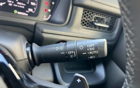 Honda Stepwgn, 2023 год, 2 400 000 рублей, 30 фотография