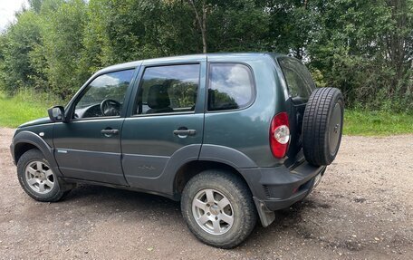 Chevrolet Niva I рестайлинг, 2012 год, 490 000 рублей, 4 фотография
