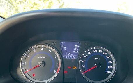Hyundai Solaris II рестайлинг, 2012 год, 450 000 рублей, 8 фотография