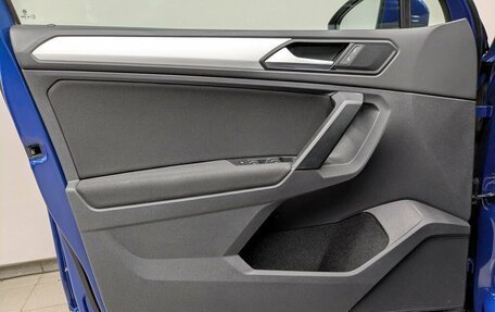 Volkswagen Tiguan II, 2021 год, 2 205 000 рублей, 13 фотография