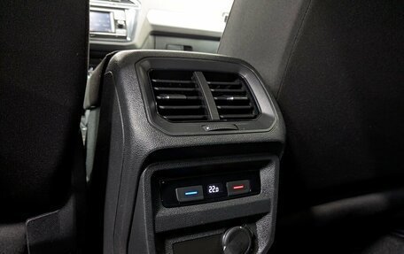 Volkswagen Tiguan II, 2021 год, 2 205 000 рублей, 25 фотография