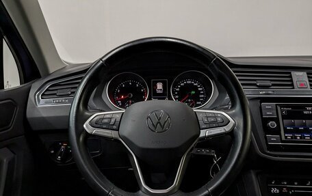 Volkswagen Tiguan II, 2021 год, 2 205 000 рублей, 27 фотография