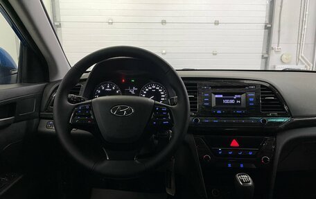 Hyundai Elantra VI рестайлинг, 2018 год, 1 490 000 рублей, 9 фотография