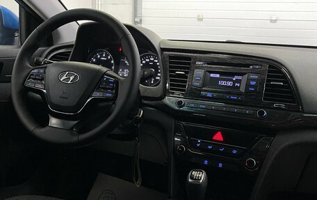 Hyundai Elantra VI рестайлинг, 2018 год, 1 490 000 рублей, 11 фотография