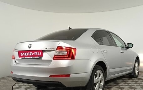 Skoda Octavia, 2015 год, 1 590 000 рублей, 6 фотография