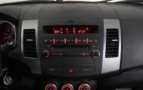 Mitsubishi Outlander III рестайлинг 3, 2008 год, 575 000 рублей, 11 фотография