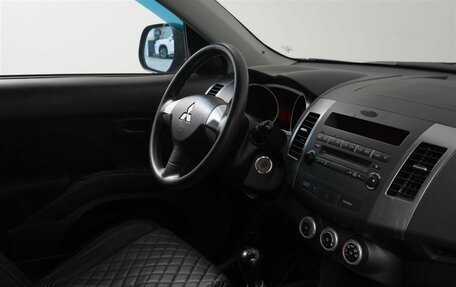 Mitsubishi Outlander III рестайлинг 3, 2008 год, 575 000 рублей, 9 фотография