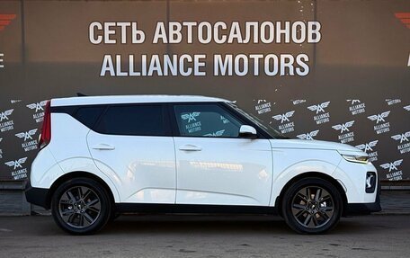 KIA Soul III, 2020 год, 1 799 000 рублей, 9 фотография