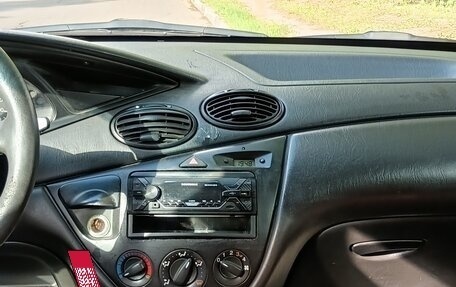 Ford Focus IV, 2001 год, 97 000 рублей, 11 фотография