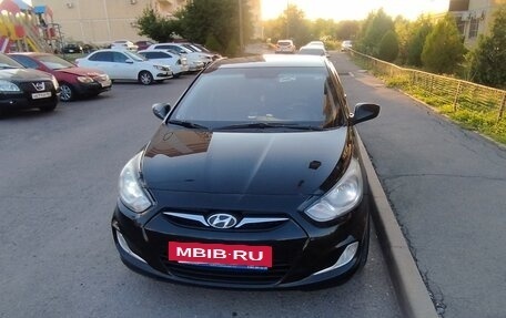 Hyundai Solaris II рестайлинг, 2012 год, 620 000 рублей, 8 фотография