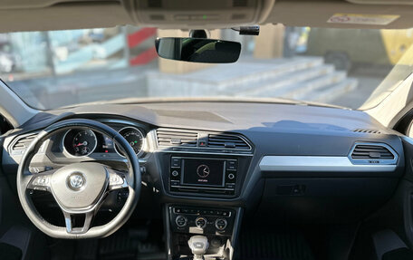 Volkswagen Tiguan II, 2018 год, 2 150 000 рублей, 14 фотография