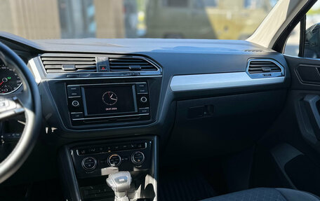 Volkswagen Tiguan II, 2018 год, 2 150 000 рублей, 13 фотография