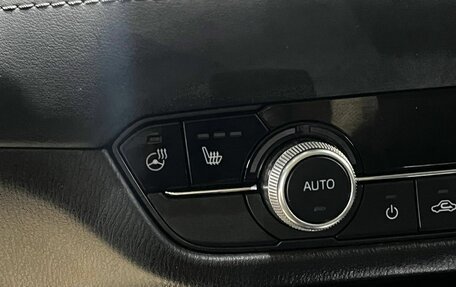 Mazda 6, 2018 год, 2 000 000 рублей, 14 фотография