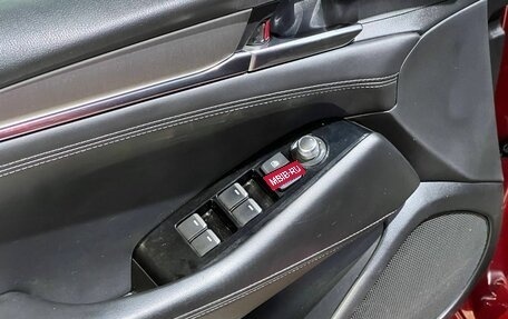Mazda 6, 2018 год, 2 000 000 рублей, 17 фотография