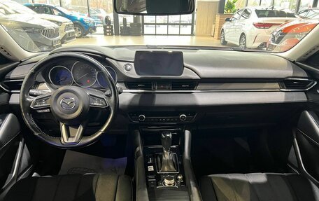 Mazda 6, 2018 год, 2 000 000 рублей, 21 фотография