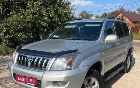 Toyota Land Cruiser Prado 120 рестайлинг, 2008 год, 2 900 000 рублей, 2 фотография