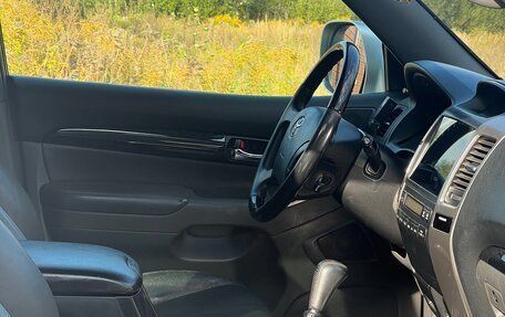 Toyota Land Cruiser Prado 120 рестайлинг, 2008 год, 2 900 000 рублей, 9 фотография