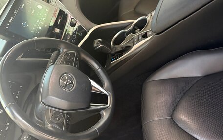 Toyota Camry, 2023 год, 3 330 000 рублей, 6 фотография