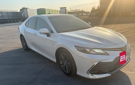 Toyota Camry, 2023 год, 3 330 000 рублей, 3 фотография