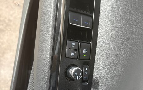 Toyota Camry, 2023 год, 3 330 000 рублей, 7 фотография