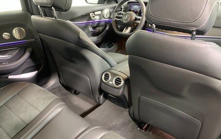 Mercedes-Benz E-Класс, 2025 год, 8 300 000 рублей, 29 фотография