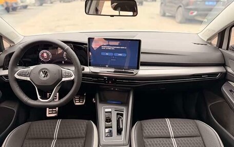 Volkswagen Golf VIII, 2026 год, 2 770 000 рублей, 9 фотография