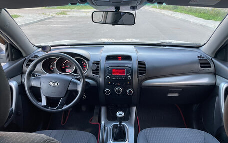 KIA Sorento II рестайлинг, 2010 год, 890 000 рублей, 24 фотография