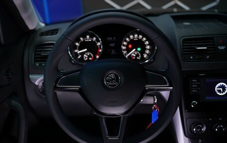 Skoda Yeti I рестайлинг, 2015 год, 1 360 000 рублей, 26 фотография