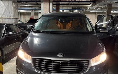 KIA Carnival III, 2016 год, 3 100 000 рублей, 1 фотография