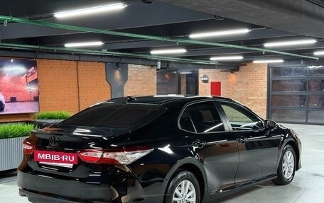 Toyota Camry, 2020 год, 2 340 000 рублей, 5 фотография