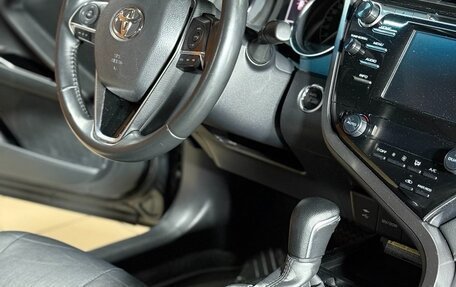 Toyota Camry, 2020 год, 2 340 000 рублей, 12 фотография