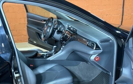 Toyota Camry, 2020 год, 2 340 000 рублей, 14 фотография