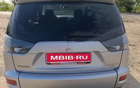 Mitsubishi Outlander III рестайлинг 3, 2011 год, 1 250 000 рублей, 2 фотография