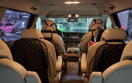 KIA Carnival III, 2016 год, 3 100 000 рублей, 9 фотография