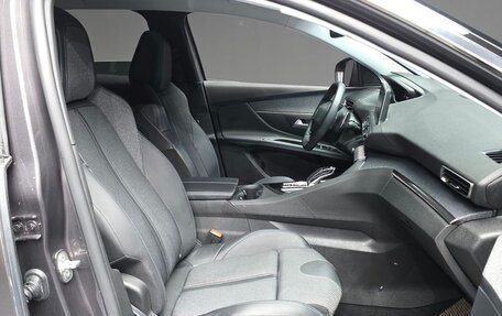 Peugeot 3008 II, 2023 год, 2 097 000 рублей, 8 фотография