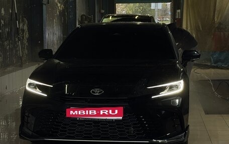Toyota Camry, 2025 год, 3 600 000 рублей, 6 фотография