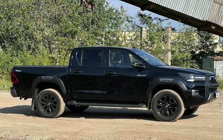 Toyota Hilux VIII, 2021 год, 4 799 000 рублей, 3 фотография