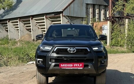 Toyota Hilux VIII, 2021 год, 4 799 000 рублей, 2 фотография