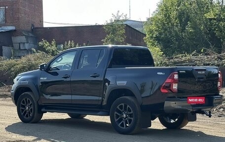 Toyota Hilux VIII, 2021 год, 4 799 000 рублей, 6 фотография