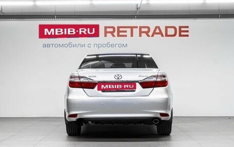 Toyota Camry, 2015 год, 1 940 000 рублей, 7 фотография