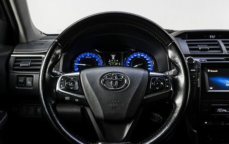 Toyota Camry, 2015 год, 1 940 000 рублей, 18 фотография